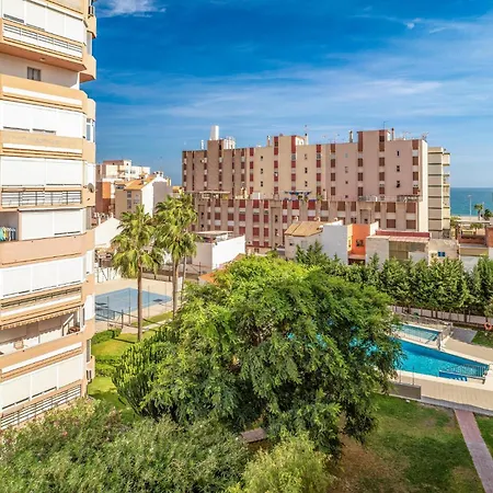 Pet Friendly In With Wifi Apartamento Torre Del Mar
